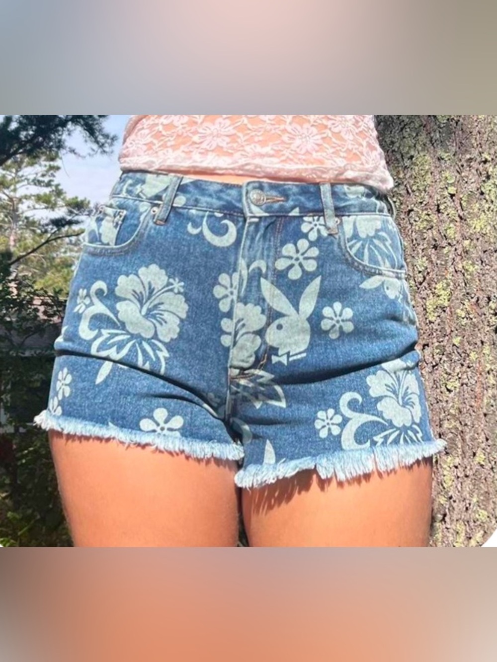 Playboy by PACSUN woman’s cutoff raw hem denim short shorts size 27